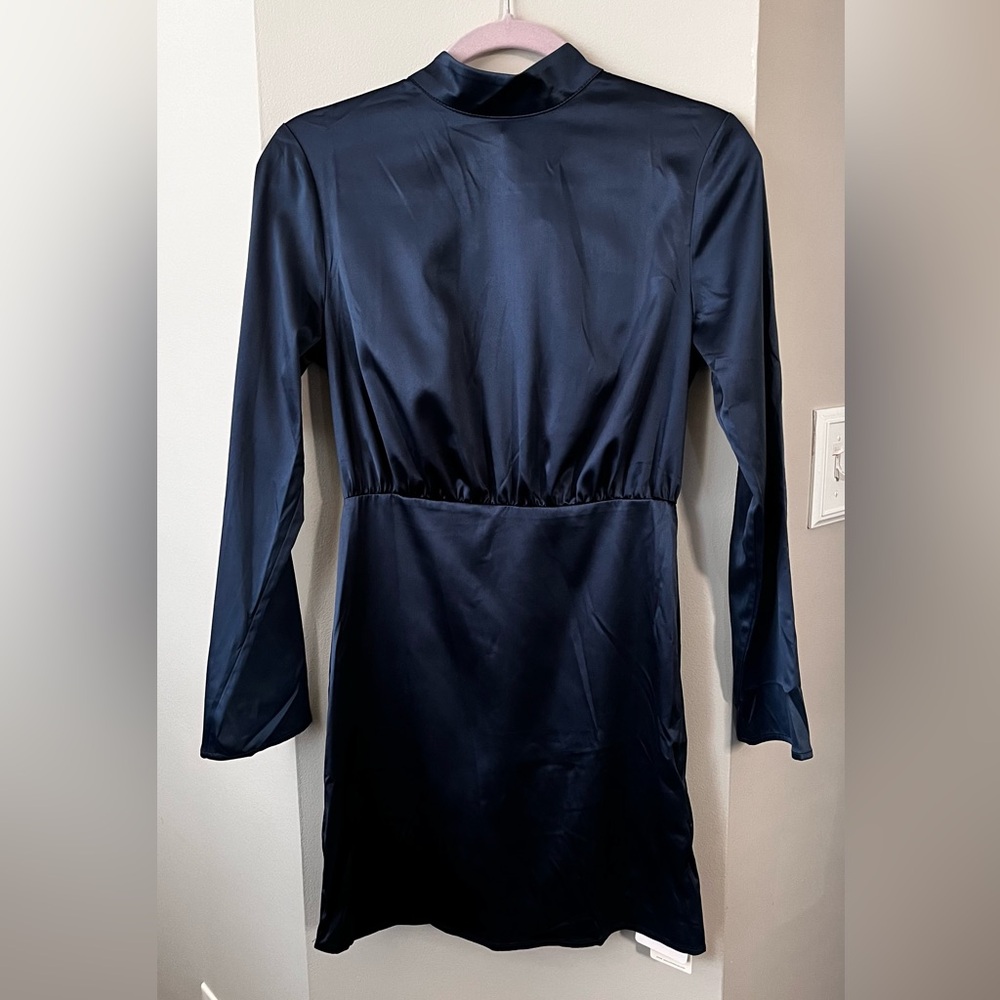 Elegant Navy Blue Long Sleeve Dress
